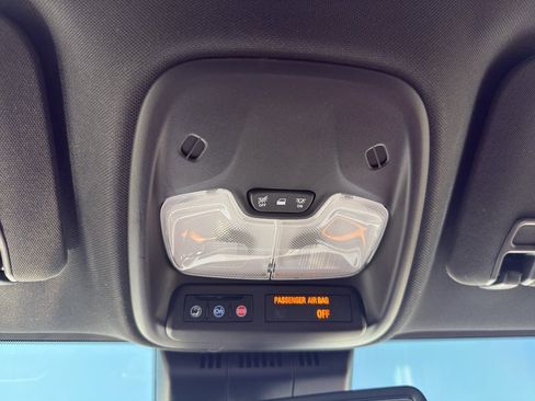 Certified 2024 GMC Canyon AT4 AWD/4WD image 18