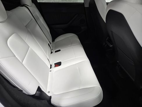 Used 2023 Tesla Model Y Long Range image 47