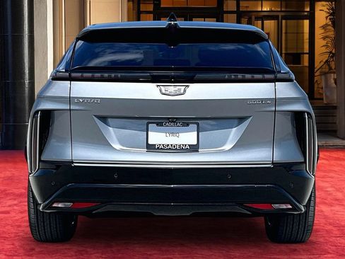 New 2026 Cadillac Lyriq Premium Luxury w/ LPO, Floor Liner Package AWD/4WD image 5