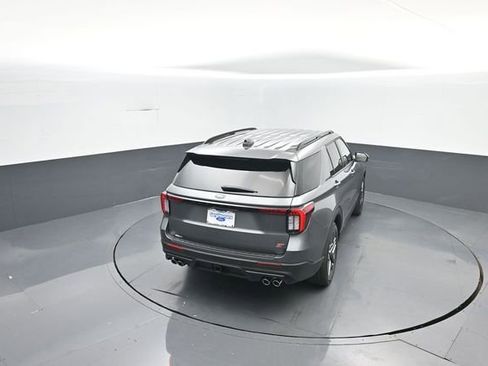 New 2026 Ford Explorer ST image 29