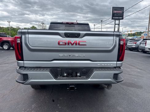 New 2026 GMC Sierra 2500 Denali w/ Denali Reserve Package AWD/4WD image 4