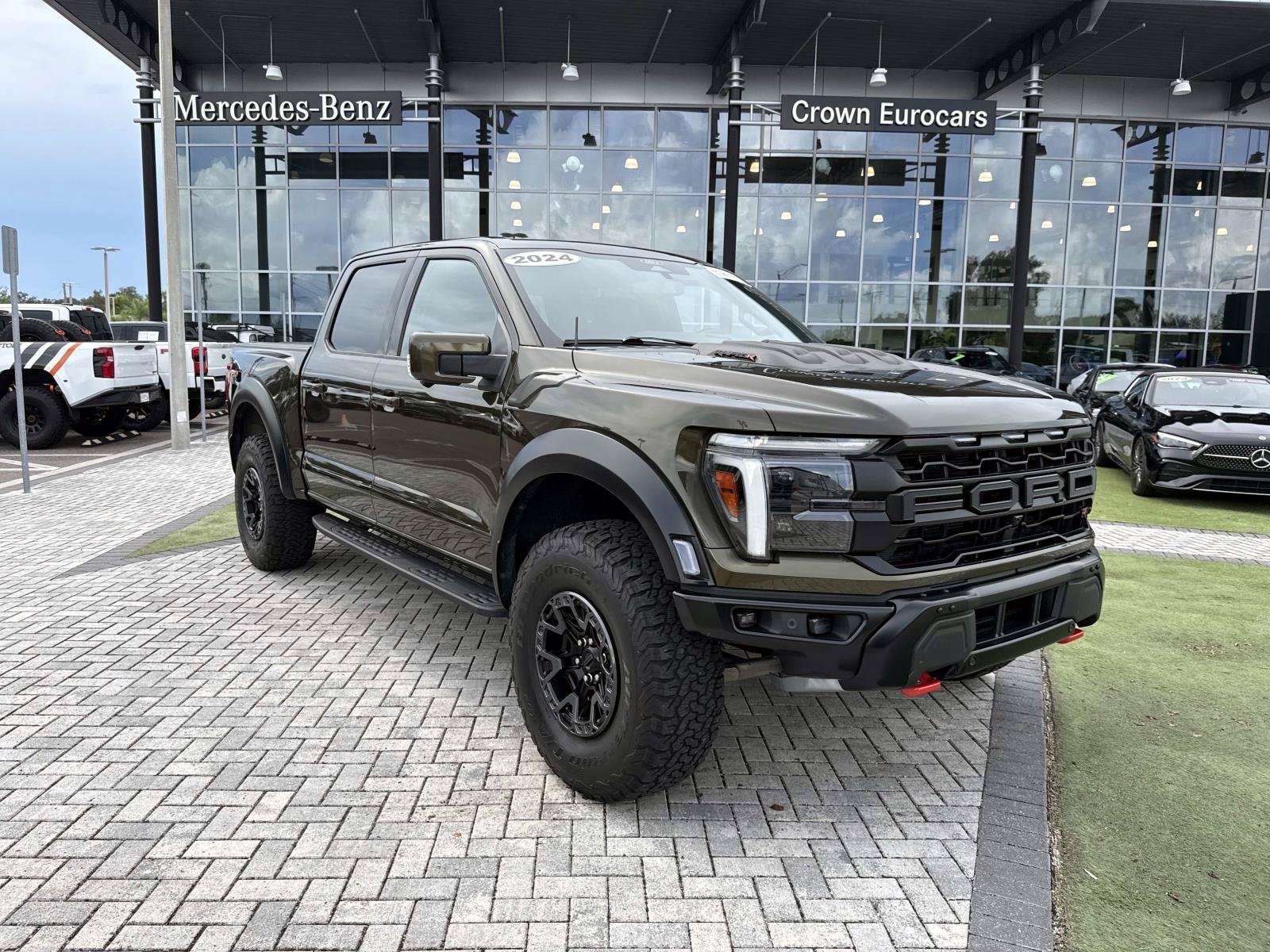 Used 2024 Ford F150 Raptor w/ Equipment Group 803A Raptor R AWD/4WD image 7
