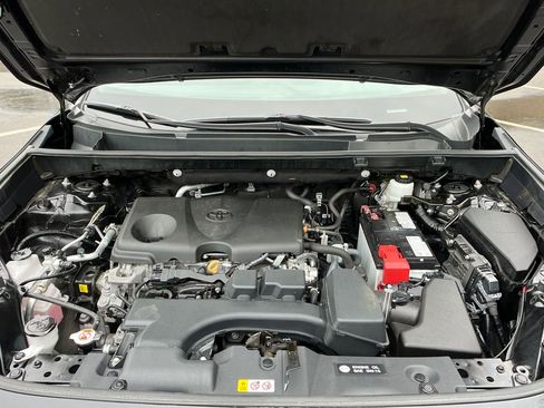 Used 2024 Toyota RAV4 LE image 22