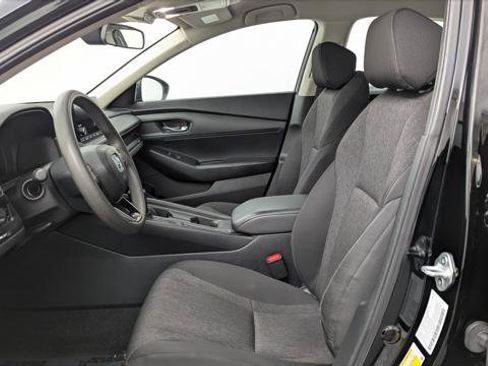 Used 2025 Honda Accord LX image 14