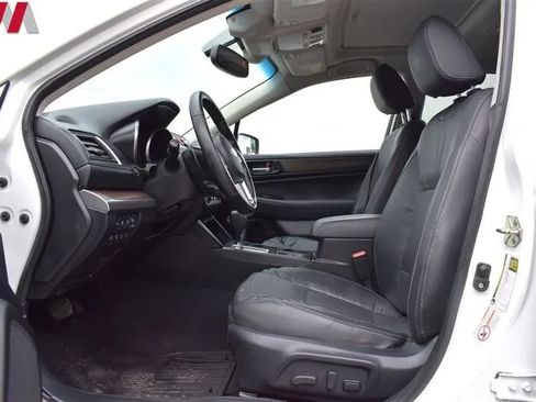 Used 2016 Subaru Outback 2.5i Limited AWD/4WD image 10