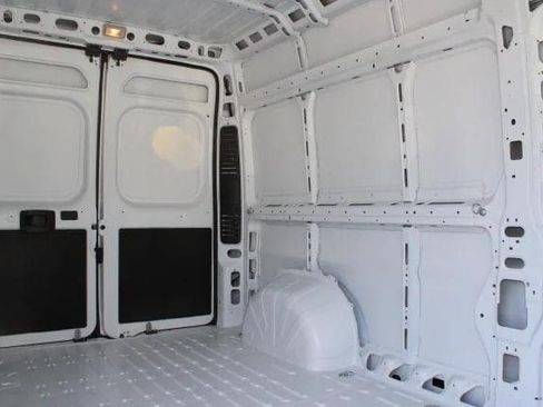 New 2025 RAM ProMaster 2500 w/ Convenience Group FWD image 43