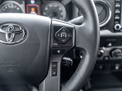 Used 2021 Toyota Tacoma TRD Sport AWD/4WD image 21