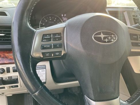 Used 2012 Subaru Outback 2.5i Limited AWD/4WD image 24