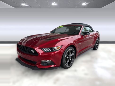 Used 2017 Ford Mustang GT Premium w/ Equipment Group 401A RWD image 31