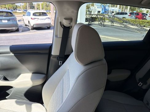 Certified 2023 Honda HR-V LX image 12