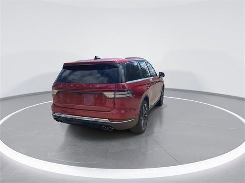 New 2026 Lincoln Aviator Reserve image 8