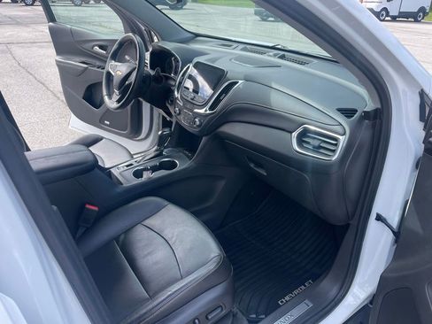 Used 2021 Chevrolet Equinox Premier FWD image 19