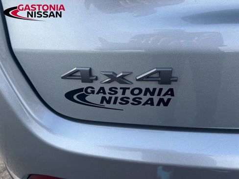 Used 2023 Jeep Compass Trailhawk image 17