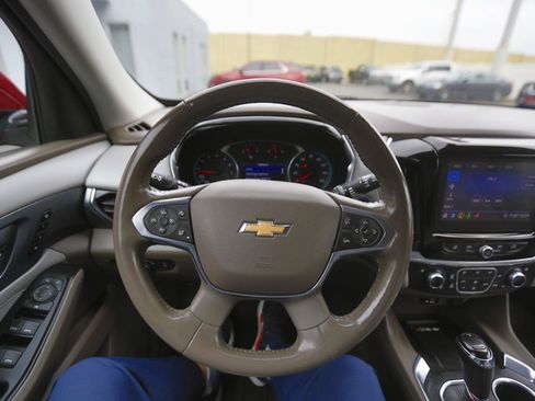 Used 2020 Chevrolet Traverse Premier w/ LPO, Floor Liner Package AWD/4WD image 6