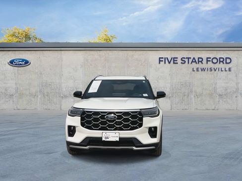 Certified 2025 Ford Explorer Platinum AWD/4WD image 3