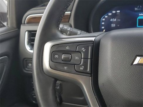 Used 2024 Chevrolet Suburban Premier image 26