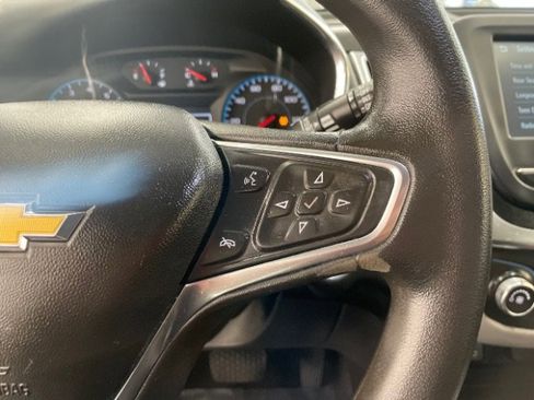 Used 2018 Chevrolet Equinox LS image 21