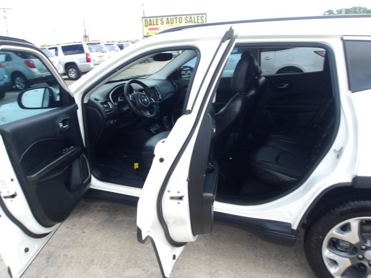 Used 2018 Jeep Compass Limited w/ Navigation Group FWD image 15