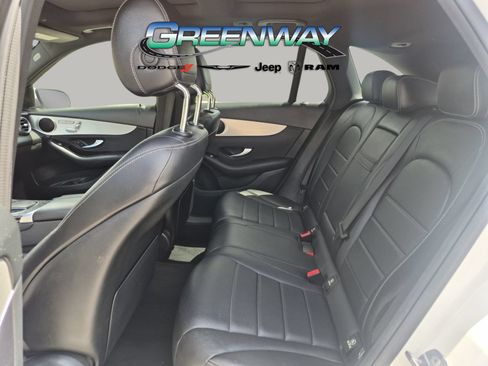 Used 2020 Mercedes-Benz GLC 300 4MATIC image 13