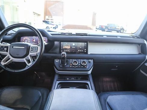 Used 2021 Land Rover Defender 110 X-Dynamic SE AWD/4WD image 13