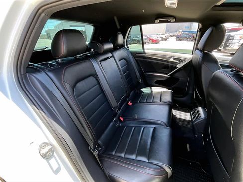 Used 2019 Volkswagen GTI SE FWD image 19