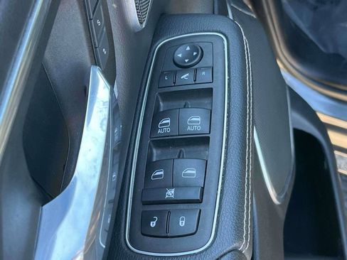 Used 2023 RAM 1500 Laramie AWD/4WD image 13