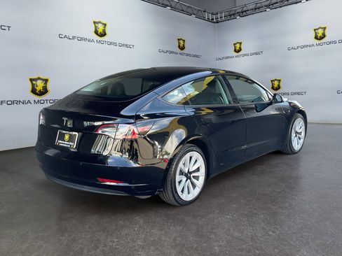 Used 2022 Tesla Model 3 Standard Range RWD image 5