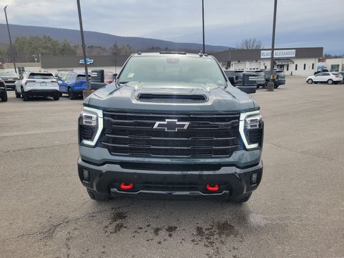 Used 2025 Chevrolet Silverado 2500 LT w/ Trail Boss Package image 7