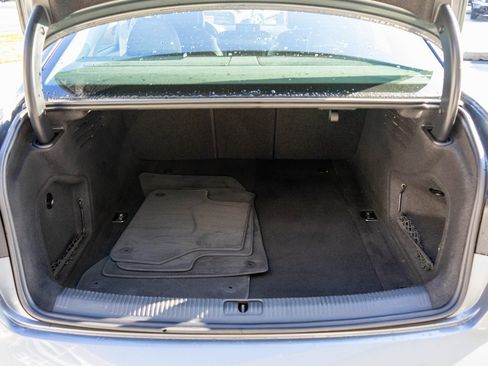 Used 2017 Audi A4 2.0T Ultra Premium w/ Convenience Package image 34