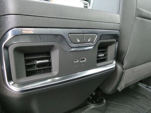 New 2026 Chevrolet Silverado 1500 High Country AWD/4WD image 19