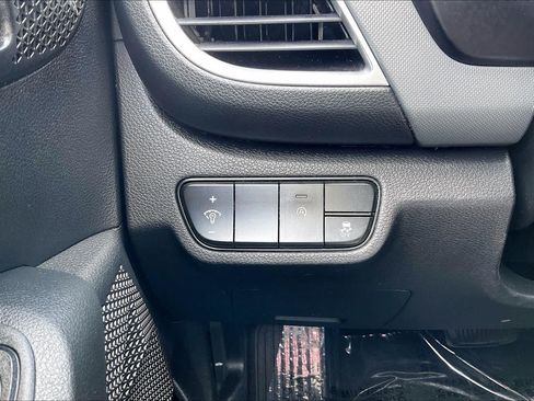 Used 2021 Kia Seltos LX AWD/4WD image 32