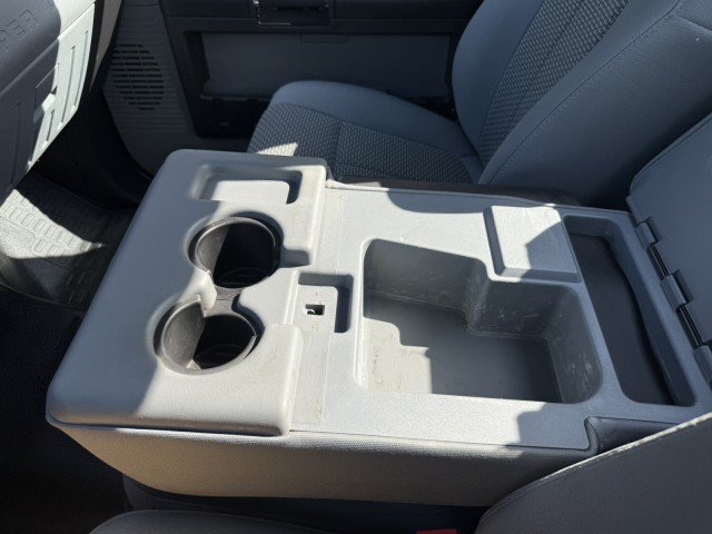 Used 2015 Ford F550 4x4 Regular Cab Super Duty image 27