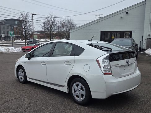 Used 2010 Toyota Prius Three image 4