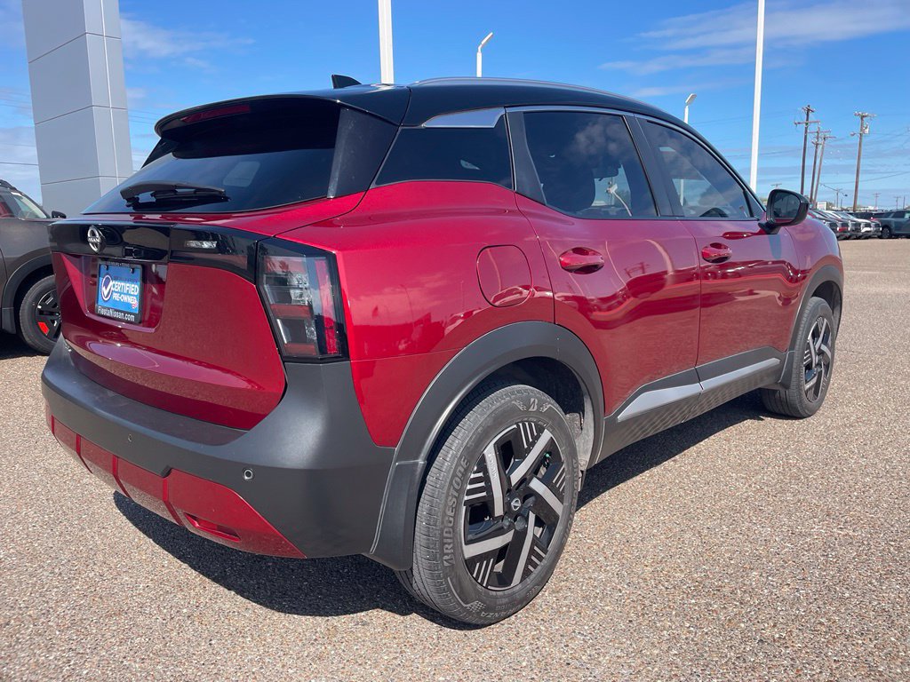 Used 2025 Nissan Kicks SV w/ SV Premium Package FWD image 3