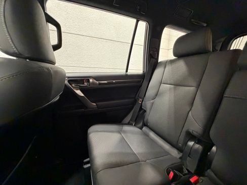 Used 2023 Lexus GX 460 Premium w/ Premium Package AWD/4WD image 36