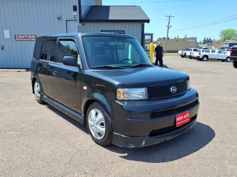 Used 2006 Scion xB FWD image 8