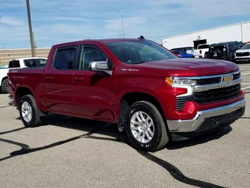 Certified 2023 Chevrolet Silverado 1500 LT w/ Convenience Package II image 2