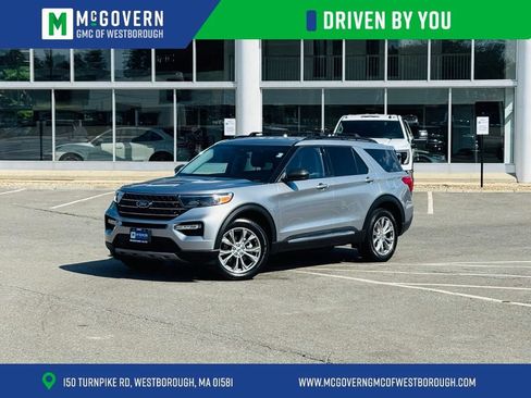 Used 2023 Ford Explorer XLT w/ Equipment Group 202A AWD/4WD image 1