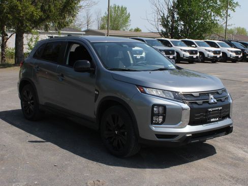 Used 2024 Mitsubishi Outlander Sport AWD image 3