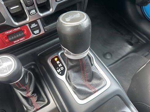 Used 2021 Jeep Wrangler Unlimited Rubicon image 14