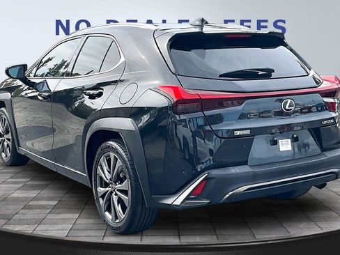 Used 2019 Lexus UX 200 F Sport w/ F Sport Premium Package image 4