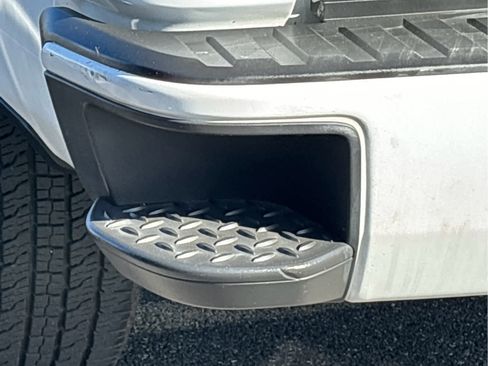 Used 2018 Chevrolet Silverado 1500 Custom w/ Custom Value Package image 32