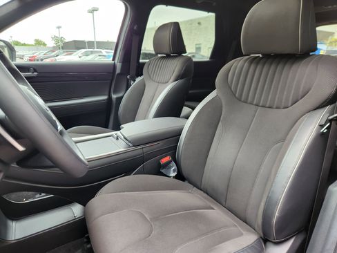 Used 2025 Hyundai Palisade Calligraphy AWD/4WD image 7