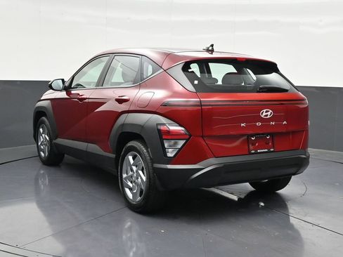Used 2025 Hyundai Kona SE FWD image 3