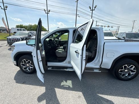 Used 2026 GMC Sierra 1500 SLT w/ SLT Premium Package AWD/4WD image 21