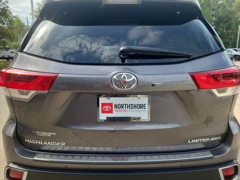 Certified 2019 Toyota Highlander Limited AWD/4WD image 5