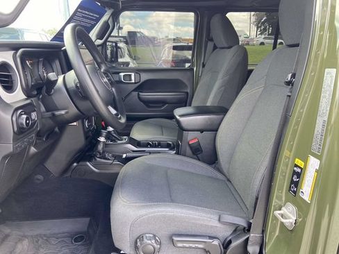 Used 2024 Jeep Wrangler Unlimited Sport AWD/4WD image 13