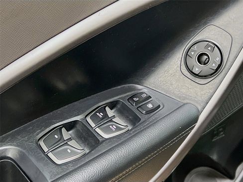 Used 2016 Hyundai Santa Fe Sport image 16