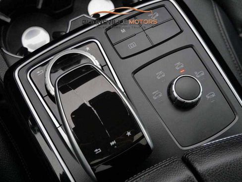 Used 2018 Mercedes-Benz GLE 350 4MATIC image 25