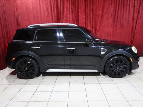 Used 2018 MINI Cooper Countryman S FWD image 8